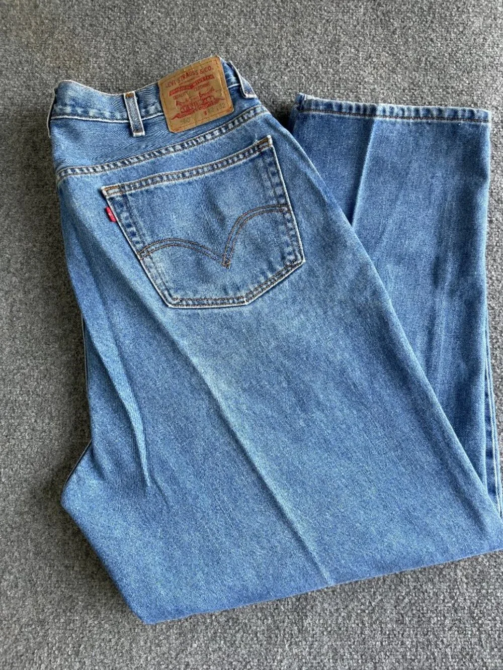 Levis 560 Comfort Fit Mens Blue Jeans 42X32 Denim